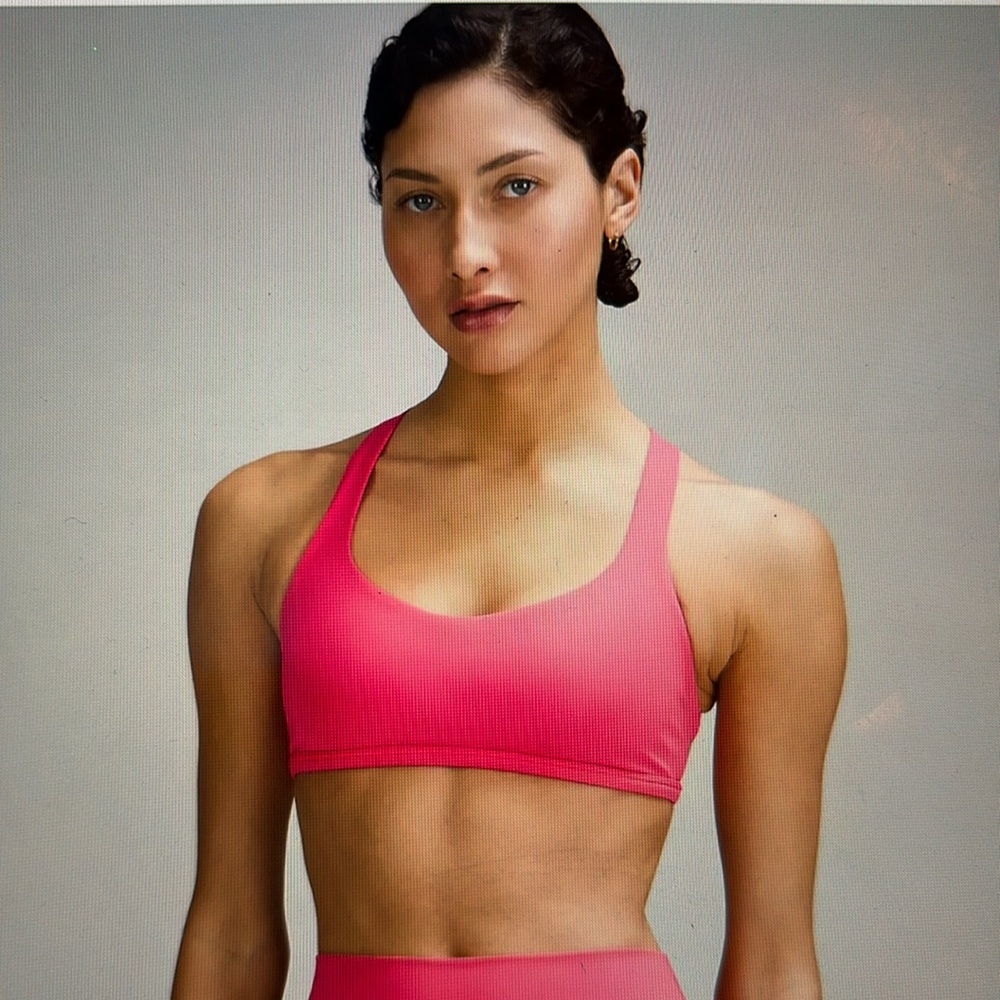 lululemon free to be bra glaze pink